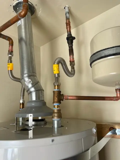 Water heater installation and plumbing repair in Navarre